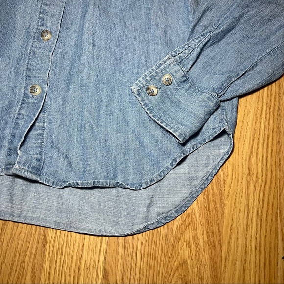 Democracy‎ Linen Button-Up Denim Blouse Womens Size XS Light Wash Casual Top - Picture 5 of 9